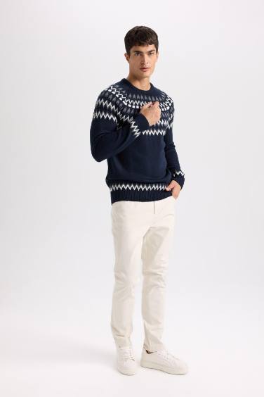 Pantalon chino slim en gabardine avec poches