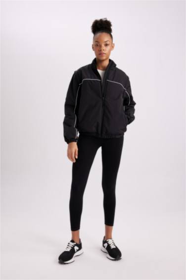 Su İtici Mont Rüzgar Geçirmez Dik Yaka Çıkarılabilir Kol Detaylı Cepli Astarlı