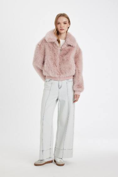 Regular Fit Geniş Yaka Fermuarlı Kısa Suni Kürk Kaban