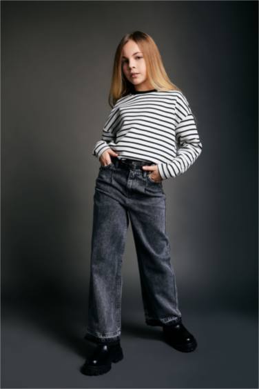 سويت شيرت مخطط بناتي قصة فضفاضة برقبة مستديرة