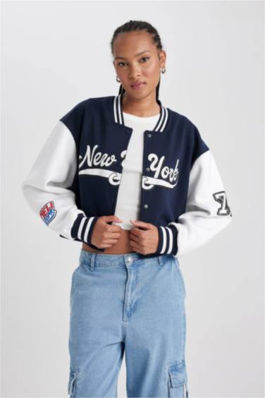 Бомбер оверсайз с принтом из плотной ткани для женщин