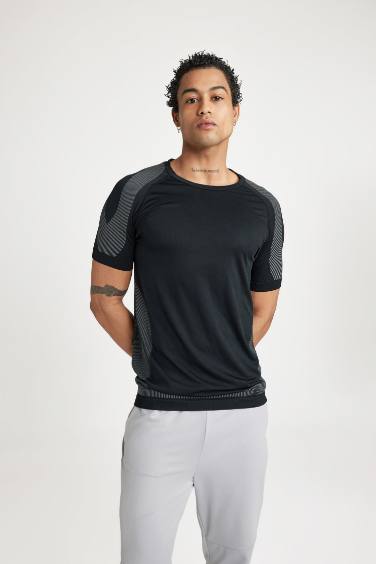 DeFactoFit Slim Fit Crew Neck T-Shirt