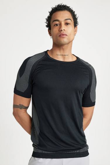 DeFactoFit Slim Fit Crew Neck T-Shirt