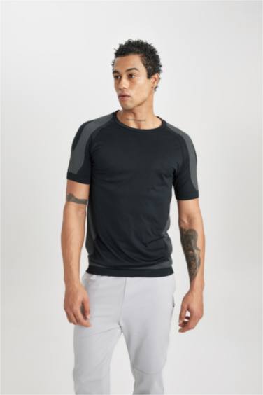 DeFactoFit Slim Fit Crew Neck T-Shirt