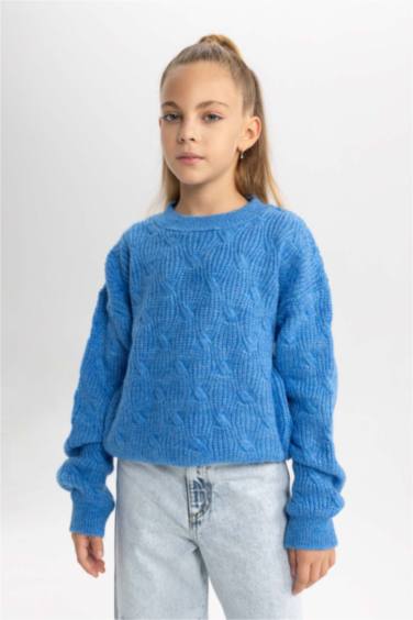 Свитер стандартного кроя с круглым вырезом для девочек