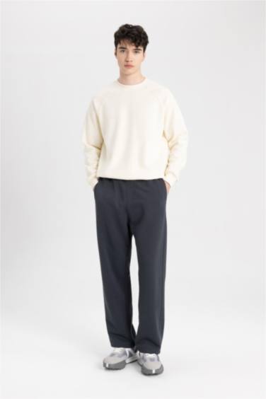Oversize Fit Pocketed Straight Leg Sweatpants