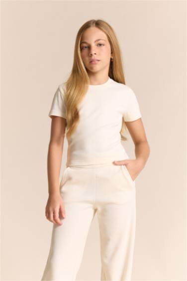 تيشيرت بناتي نص ردن مضلع سليم فيت بياخة مستديرة