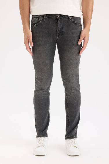 Pedro Slim Fit Slim Fit Normal Waist Narrow Leg Jeans