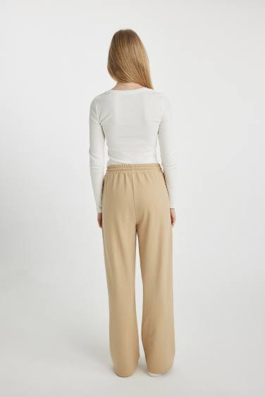 بنطلون بجامة رياضي وايد ليج برجل واسع