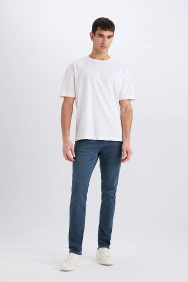 بنطرون جينز بيدرو سليم فيت برجل ضيق