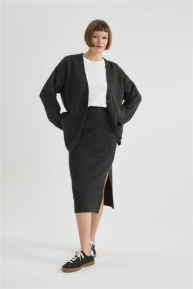 Slit Knitwear Midi Skirt