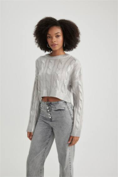 Oversize свитер с круглым вырезом