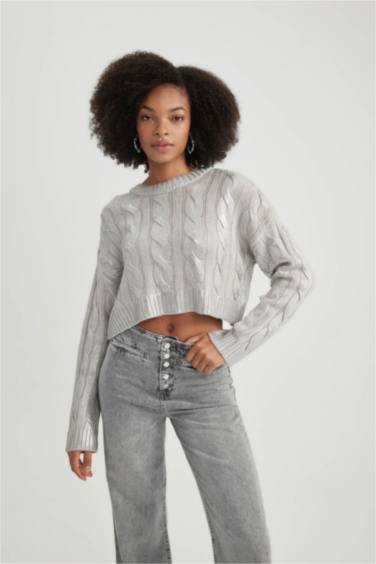 Oversize свитер с круглым вырезом