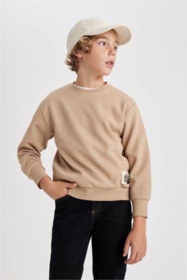 سويت شيرت اولادي بقصة عادية برقبة مستديرة