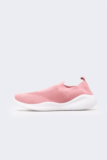 Women Flat Sole Slip On Sports Shoes