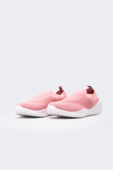 Women Flat Sole Slip On Sports Shoes