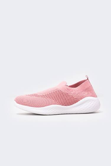 Girl Flat Sole Sneaker