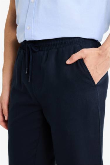 بنطلون جوجر فيت برجل ضيقة