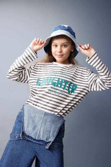 Girl Oversize Fit  Crew Neck Long Sleeve T-Shirt