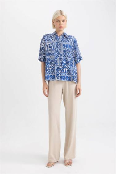 Брюки прямого кроя с высокой талией