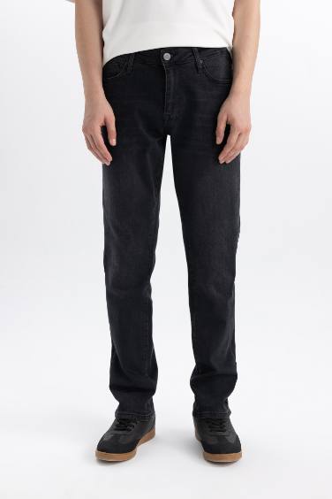 Pedro Slim Fit Slim Fit Normal Waist Narrow Leg Jeans