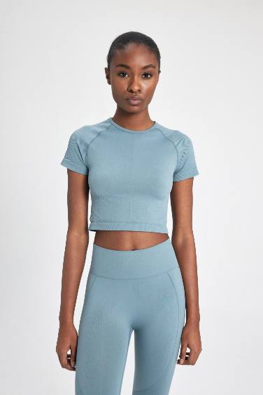 DeFactoFit Crew Neck Sports Crop Top T-Shirt