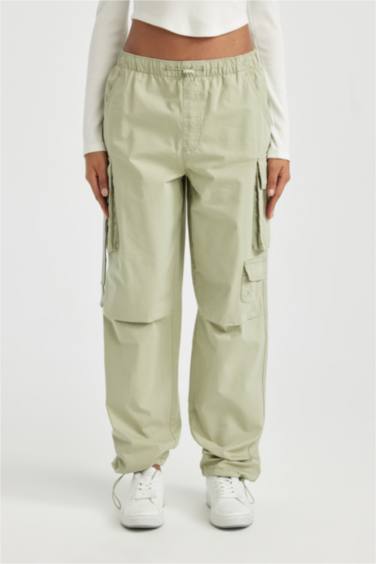 Брюки карго с высокой талией из габардина
