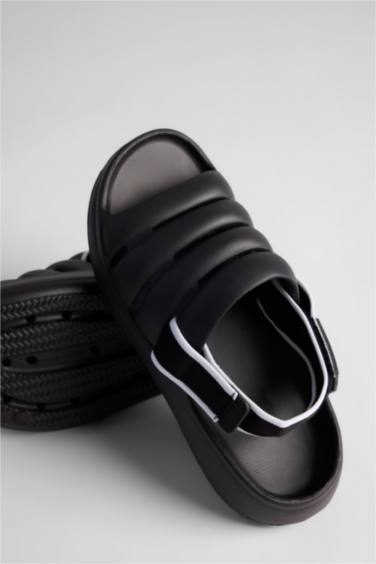 شبشب نسائي بكعب عالي