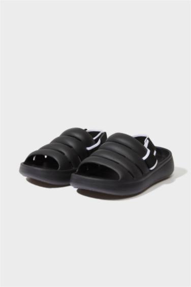 شبشب نسائي بكعب عالي