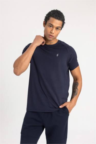 Standard Fit Crew Neck Sports T-Shirt