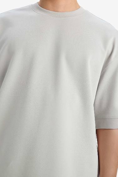 Loose Fit Crew Neck Short Sleeve T-Shirt