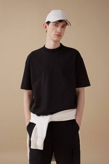 Oversize Fit Crew Neck T-Shirt