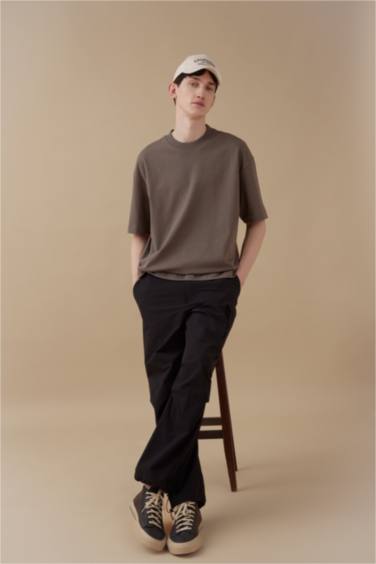 تيشيرت نص كم اوفر سايز بياقة مستديرة