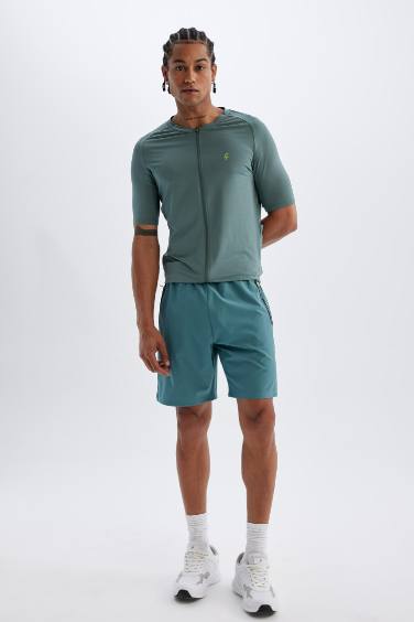 DeFactoFit Slim Fit High Collar Heavy Fabric T-Shirt