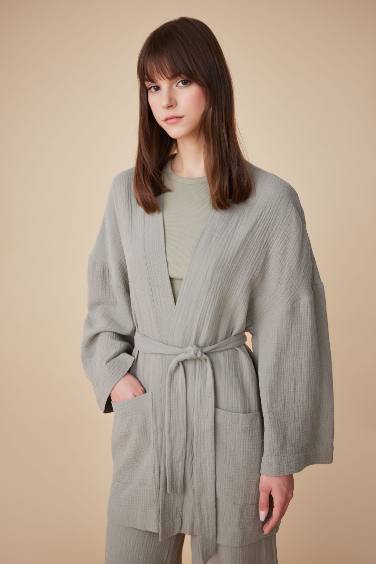 Regular Fit V-Neck Muslin Kimono