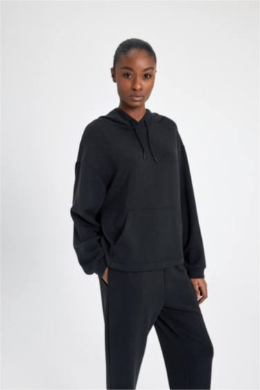 سويت شيرت رياضي اوفر سايز بريميوم بغطاء للرأس من DeFactoFit