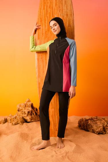 Regular Fit Color Blocked 4 Piece Burkini Set