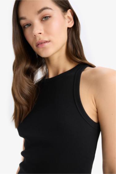 فستان ميدي بحمالات مضلع بوديكون بياخة هالتر