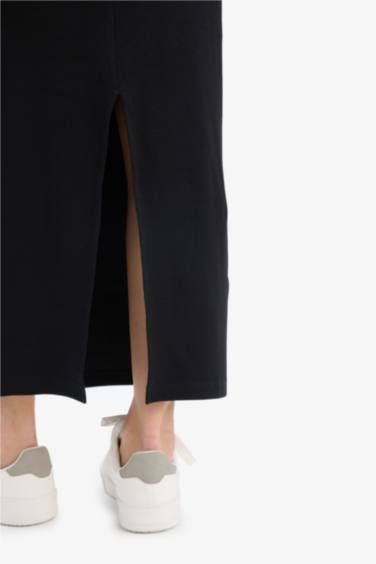 فستان ميدي بحمالات مضلع بوديكون بياخة هالتر