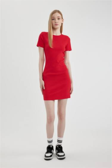 فستان قصير نص كم مضلع بوديكون