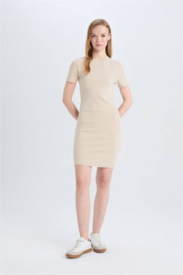 Coool тығыз көйлек с мойын қысқа жеңді Қысқа жеңді трикотаж көйлек