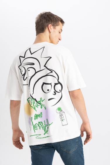 Rick and Morty Comfort Regular Fit Relaxed Fit Crew Neck T-Shirt