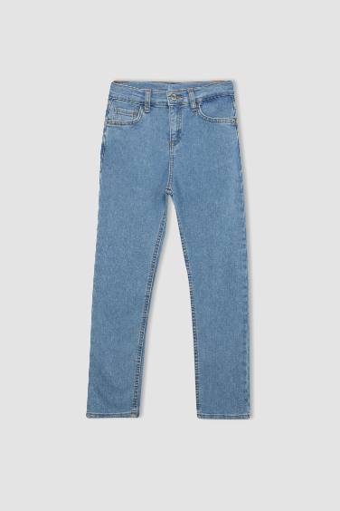 Boy Straight Fit Standard Leg Jeans