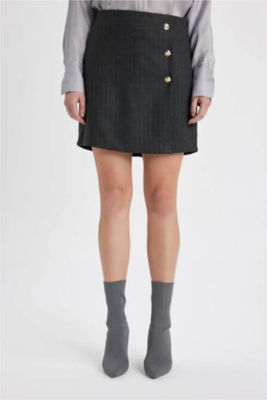 A Cut Knit Patterned Lined Normal Waist Mini Skirt