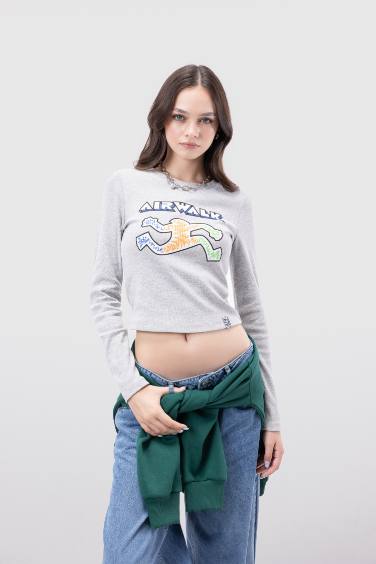 Slim Fit Airwalk Crew Neck Camisole Long Sleeve T-Shirt