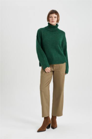 Straight Fit Regular Hem With Pockets Gabardine Trousers