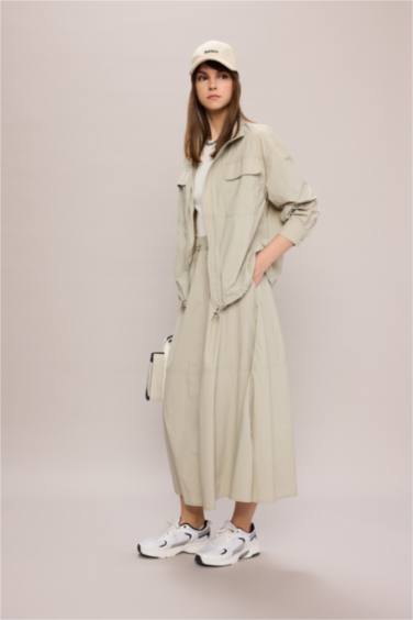 تنورة طويلة بقصة A