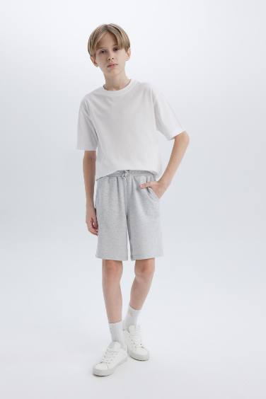 شورت بيكة قصة عادية