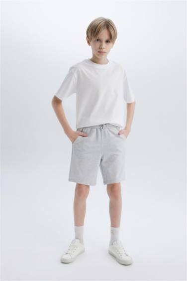 شورت بيكة قصة عادية