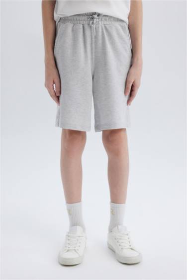 شورت بيكة قصة عادية